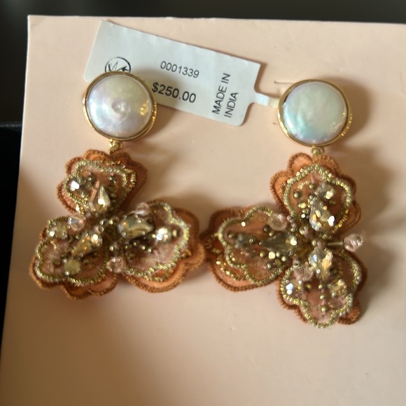 Mignonne Gavigan Sasha Pearl Drop Earrings - Picture 7 of 11
